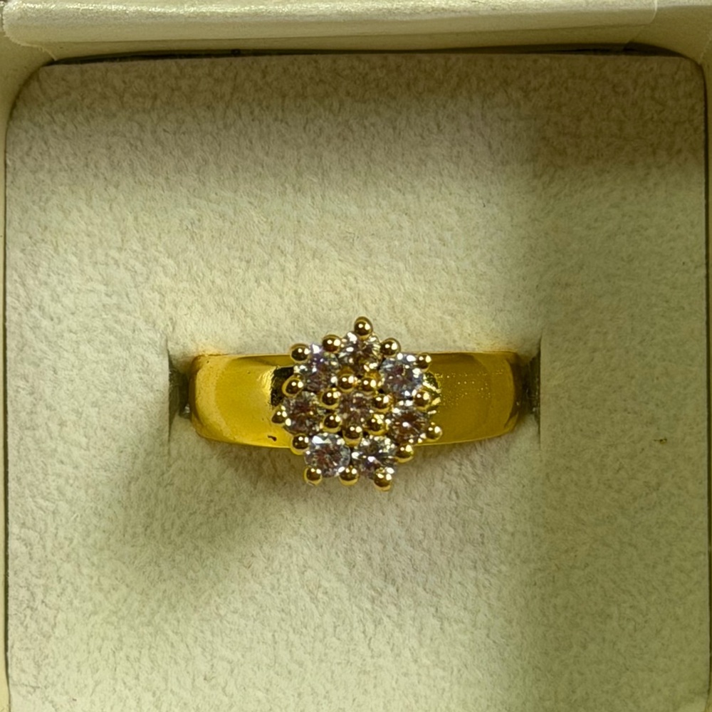 Gold Tone Floral Cluster Ring CZ Diamond Look Vintage Style Statement Ring